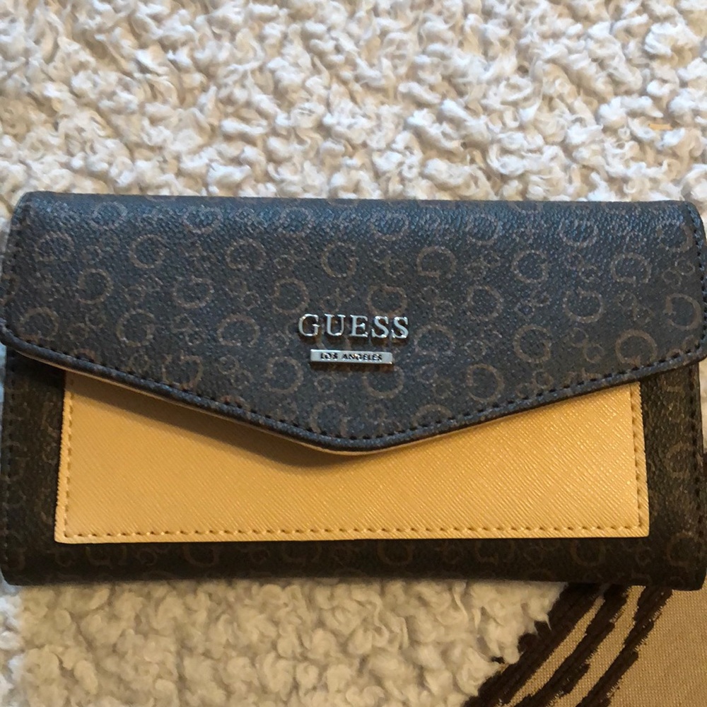 Guess wallet